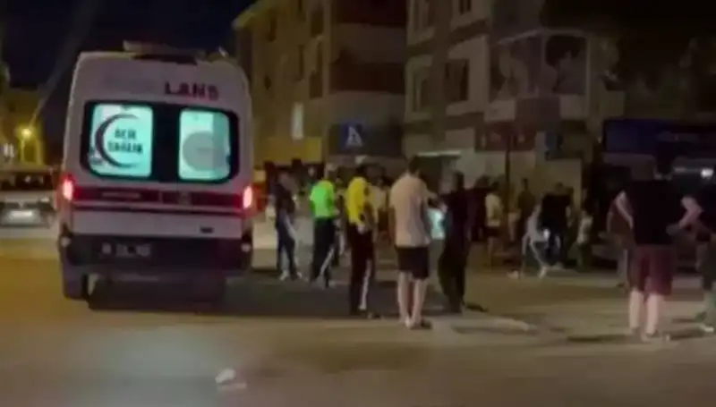 Alkollü Sürücü Kamyonetle Yayaları Ezdi: Şoke Eden Kaza Detayları